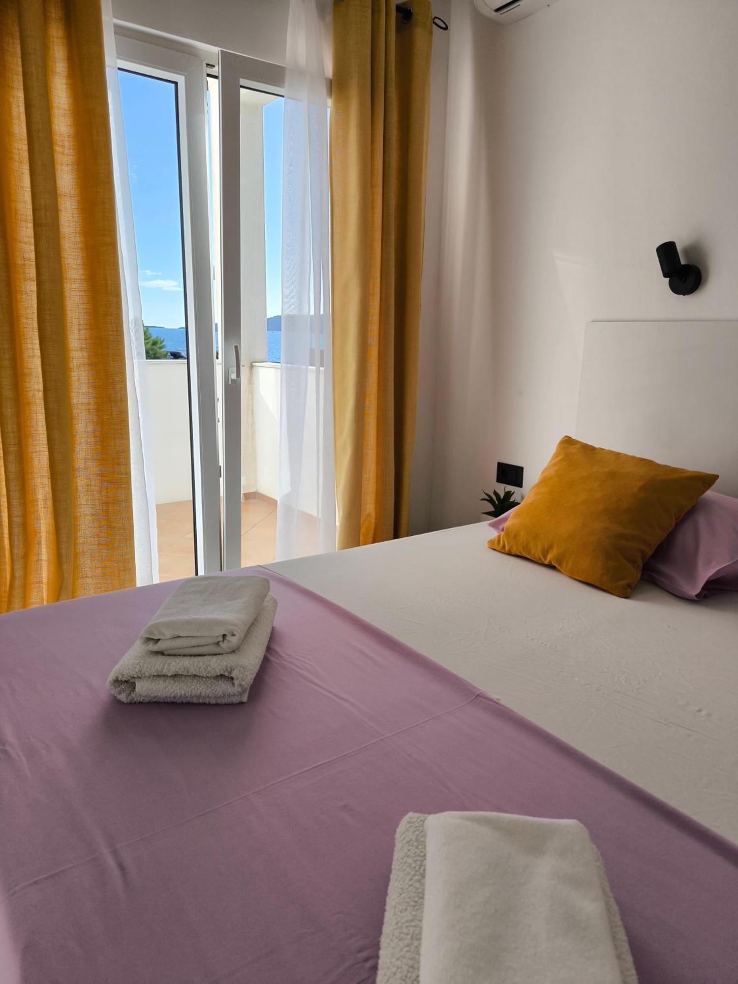 Astramaris Apartments Donji Okrug  Ngoại thất bức ảnh