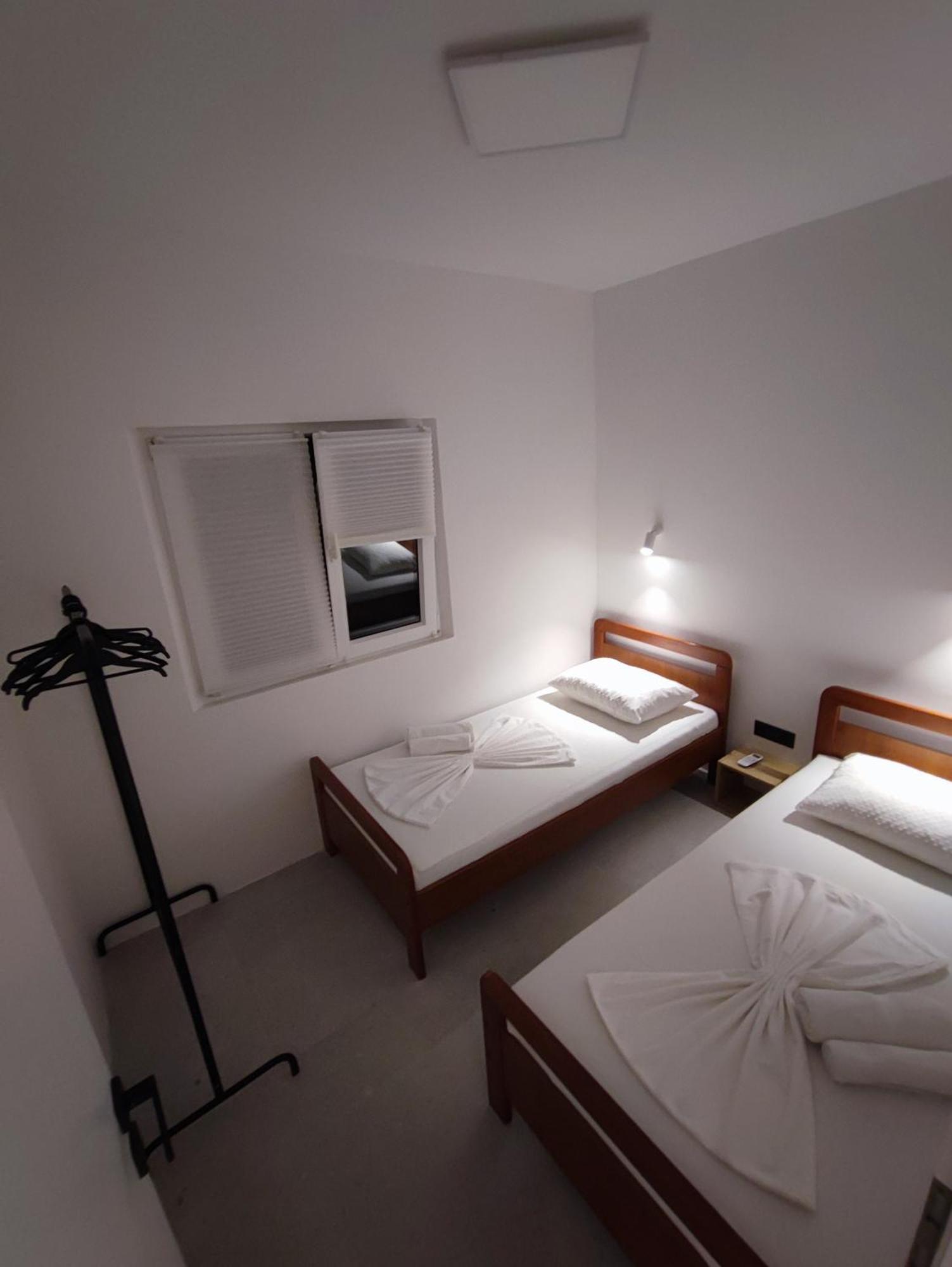 Astramaris Apartments Donji Okrug  Ngoại thất bức ảnh