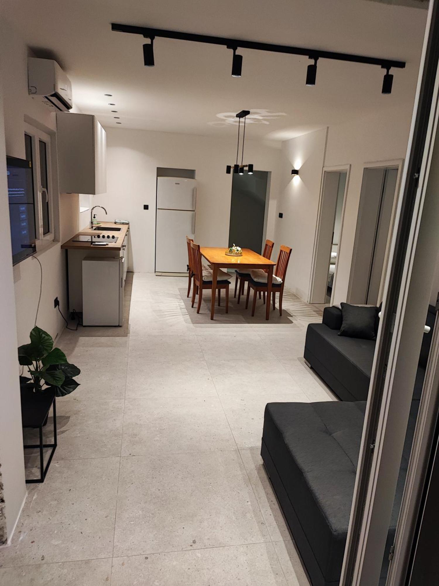 Astramaris Apartments Donji Okrug  Ngoại thất bức ảnh